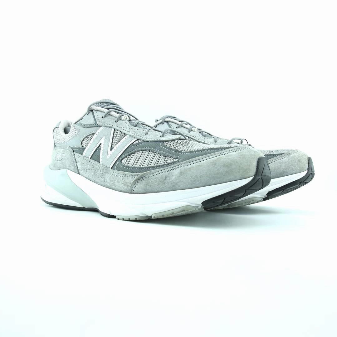 NEW BALANCE 990 V6 New Balance trainer visuals