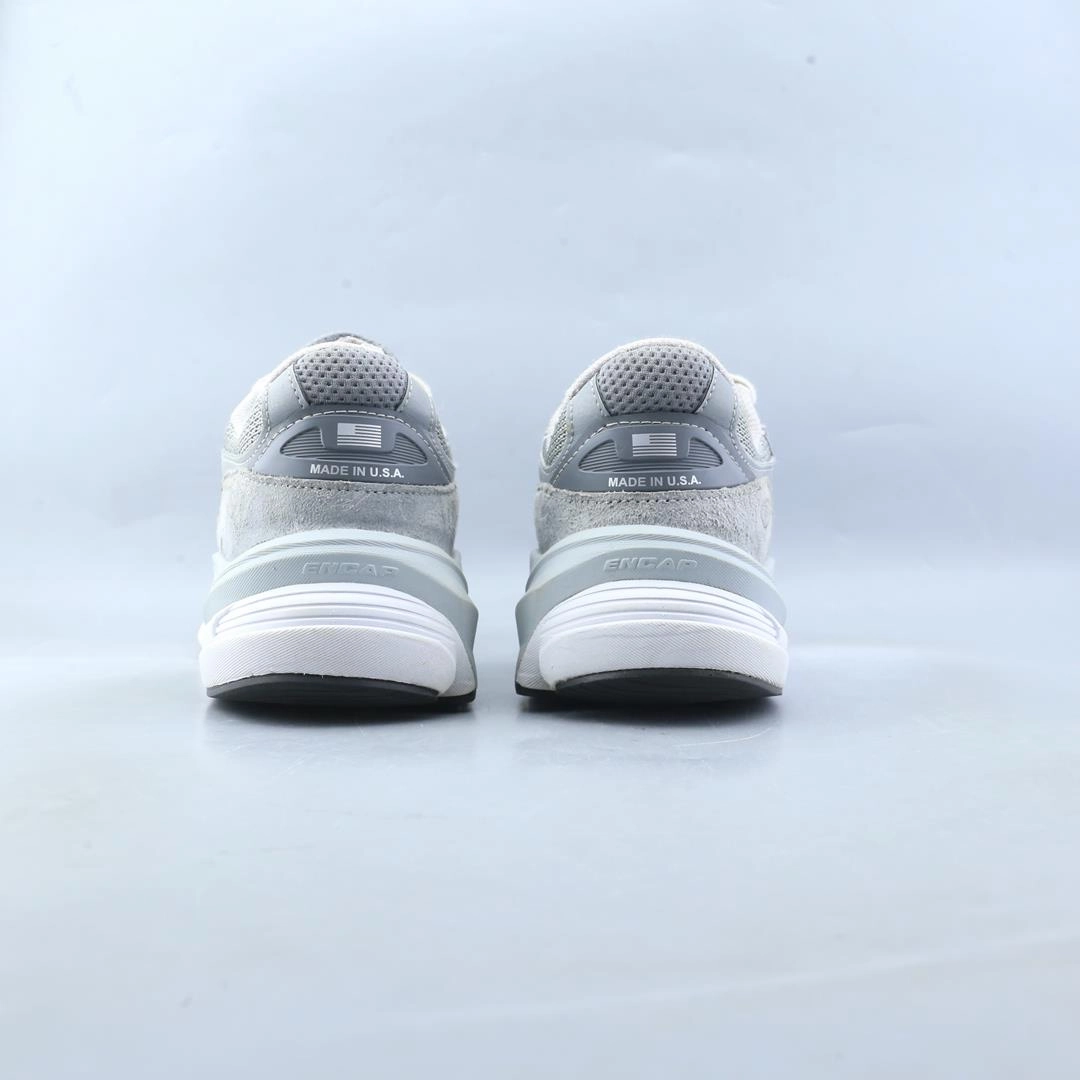 NEW BALANCE 990 V6 stylish New Balance designs