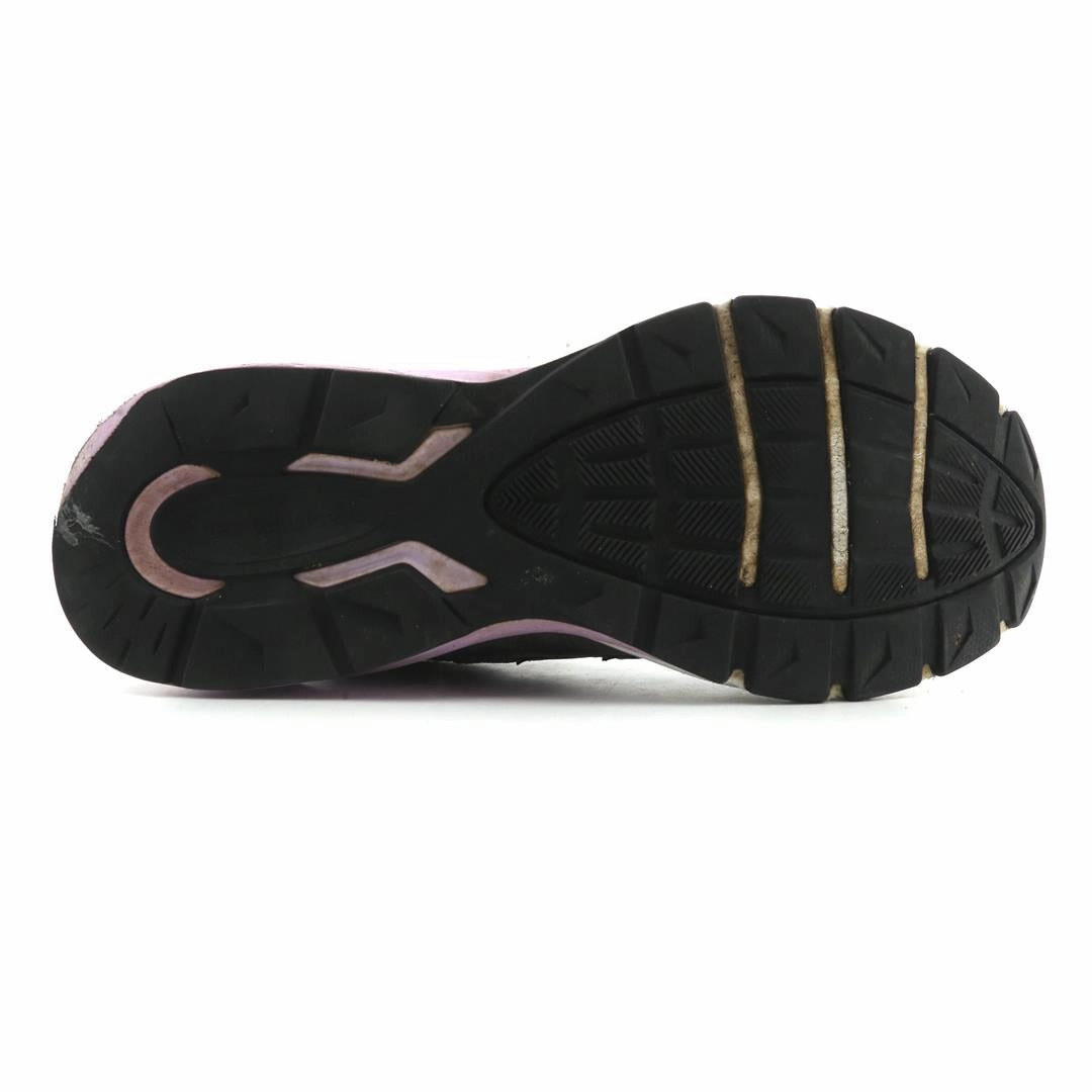 NEW BALANCE 990V5 New Balance casual shoe looks