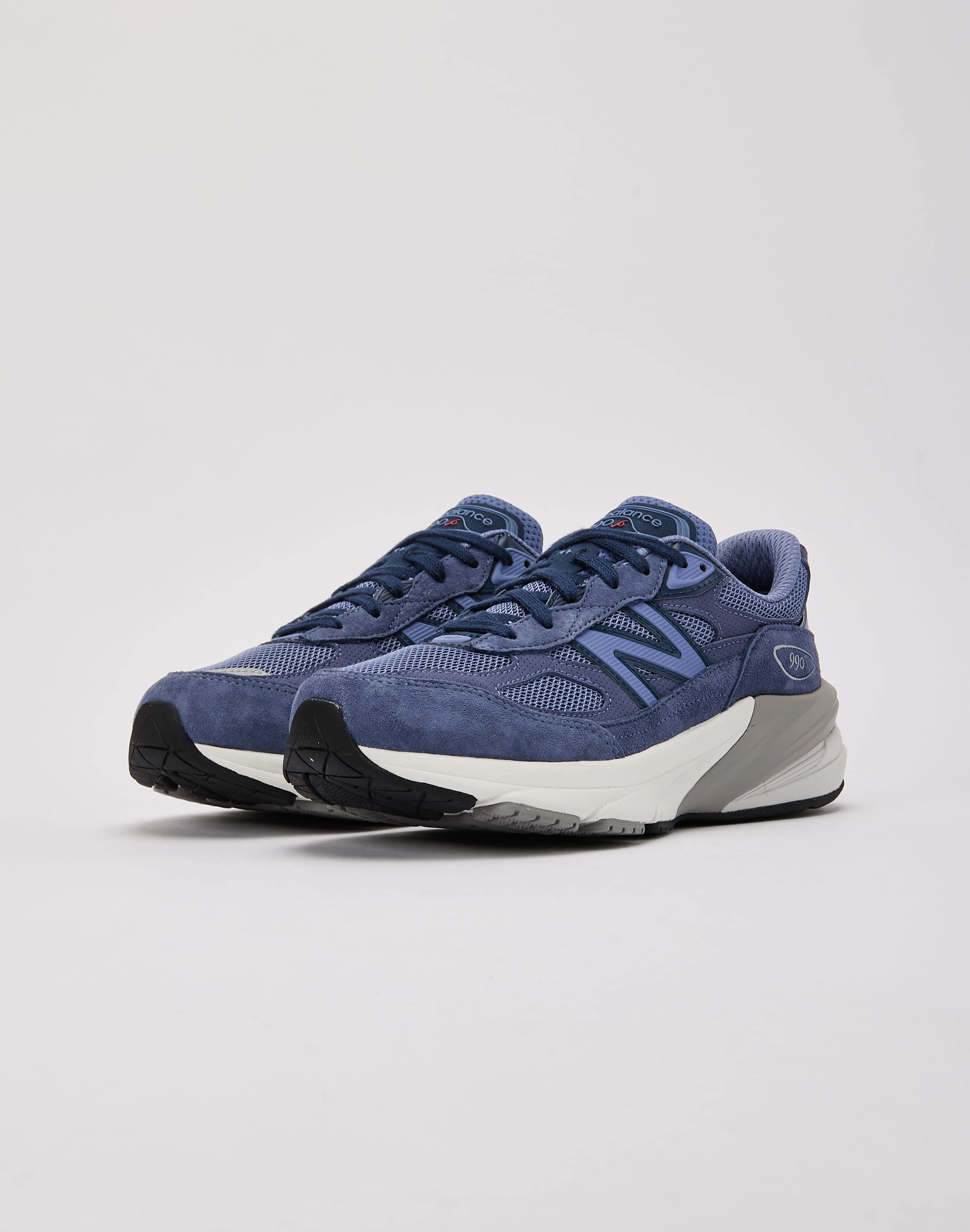 New Balance 990V6 Grade-School Cushioned Shoes