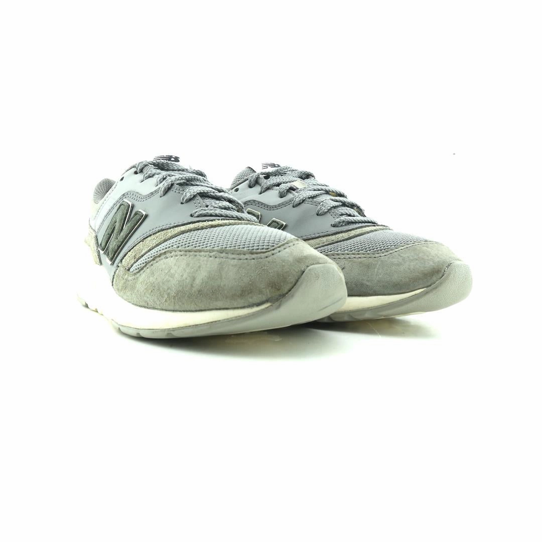 NEW BALANCE 997H New Balance casual shoe looks