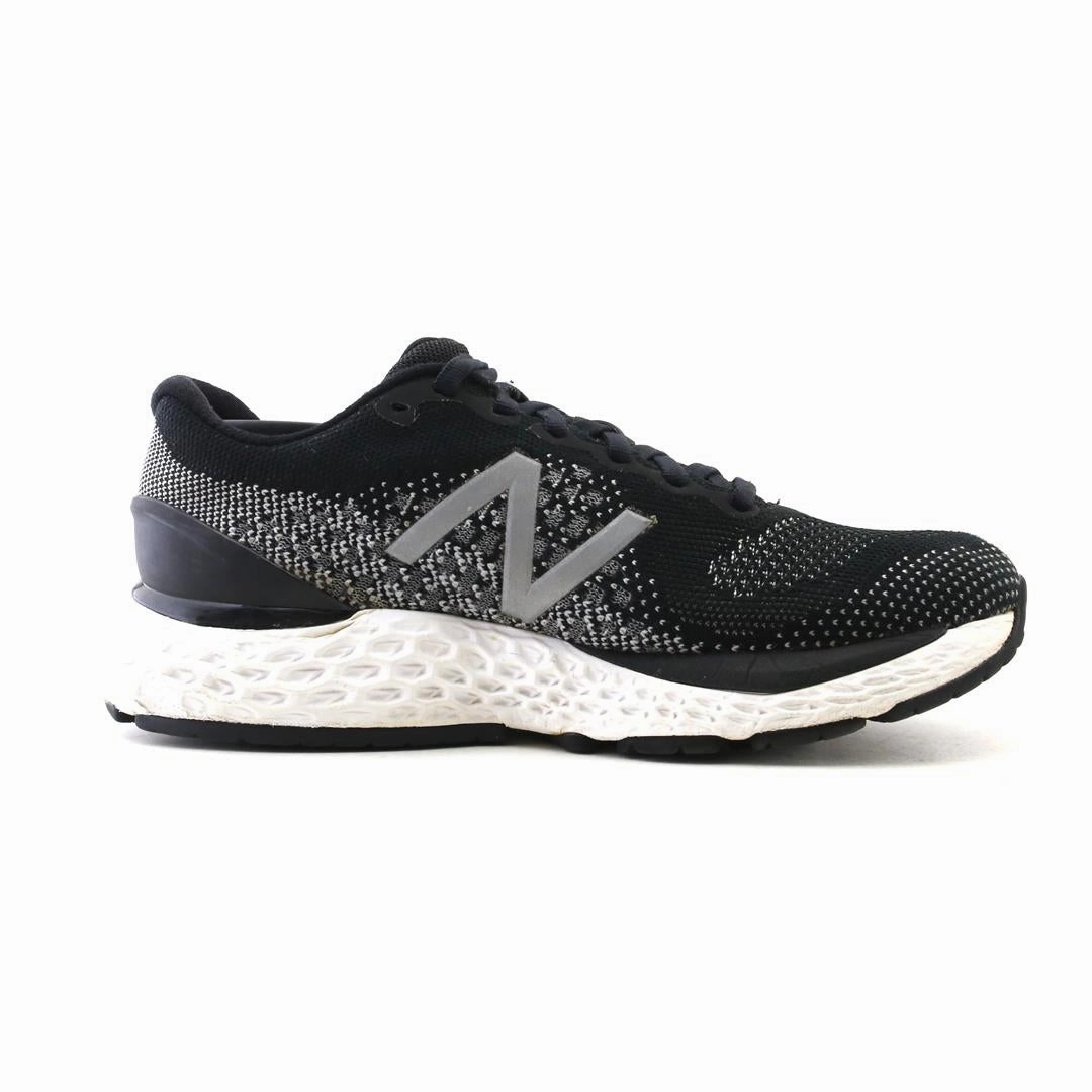 NEW BALANCE FRESH FOAM 880 V10 retro New Balance shoe shots