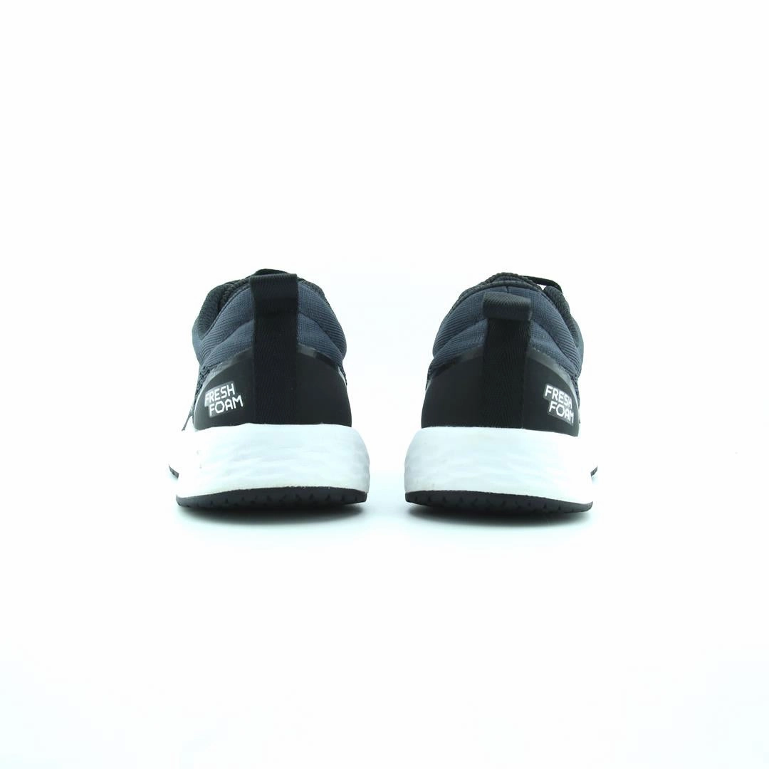 NEW BALANCE FRESH FOAM ARISHI V3 stylish New Balance designs