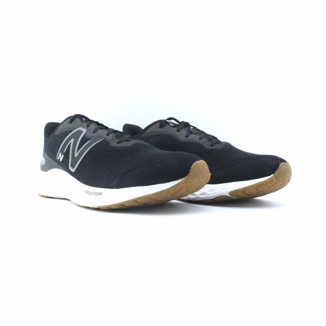 NEW BALANCE FRESH FOAM ARISHI V4 New Balance trainer visuals