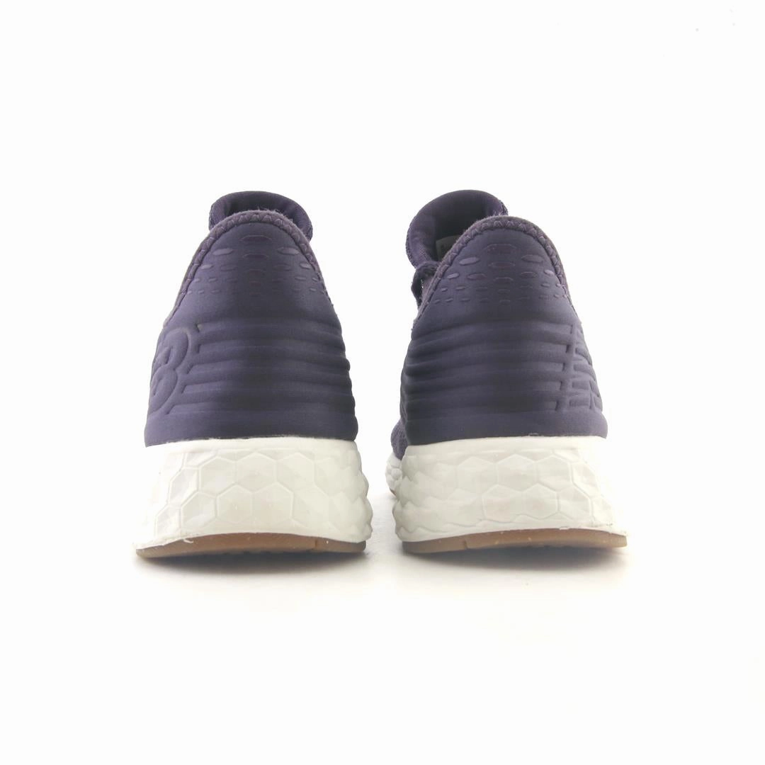 NEW BALANCE  FRESH FOAM CRUZ V1 retro New Balance shoe shots