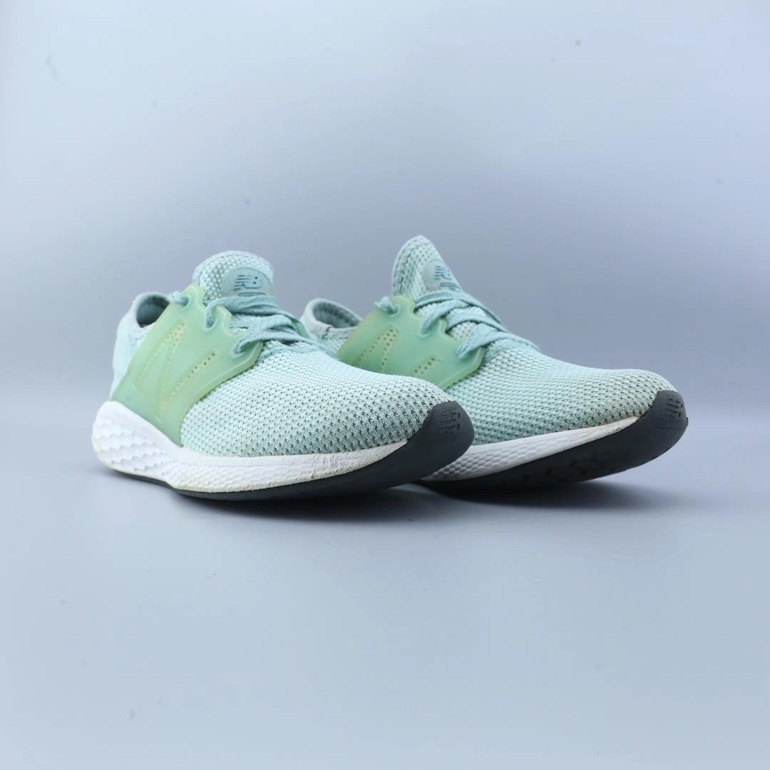 NEW BALANCE FRESH FOAM CRUZ V2 stylish New Balance designs