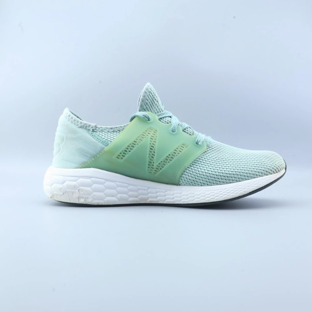 NEW BALANCE FRESH FOAM CRUZ V2 stylish New Balance designs