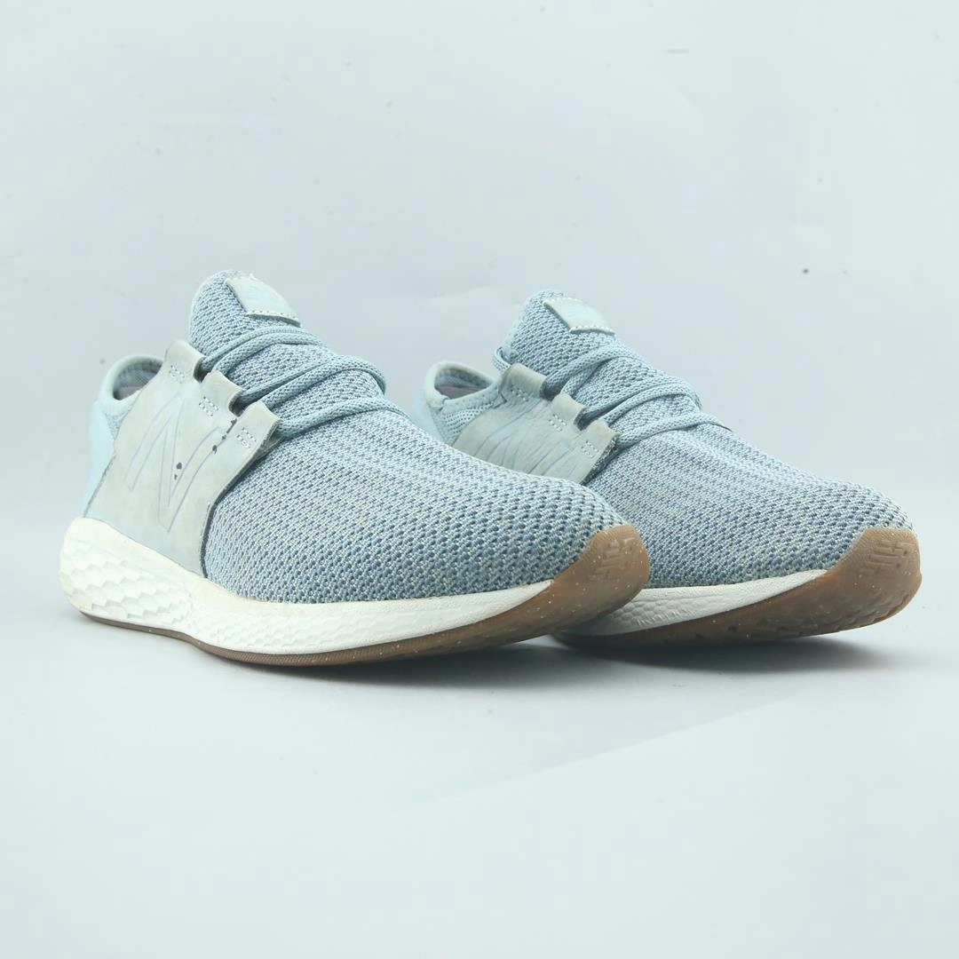 NEW BALANCE FRESH FOAM CRUZV2 New Balance trainer visuals