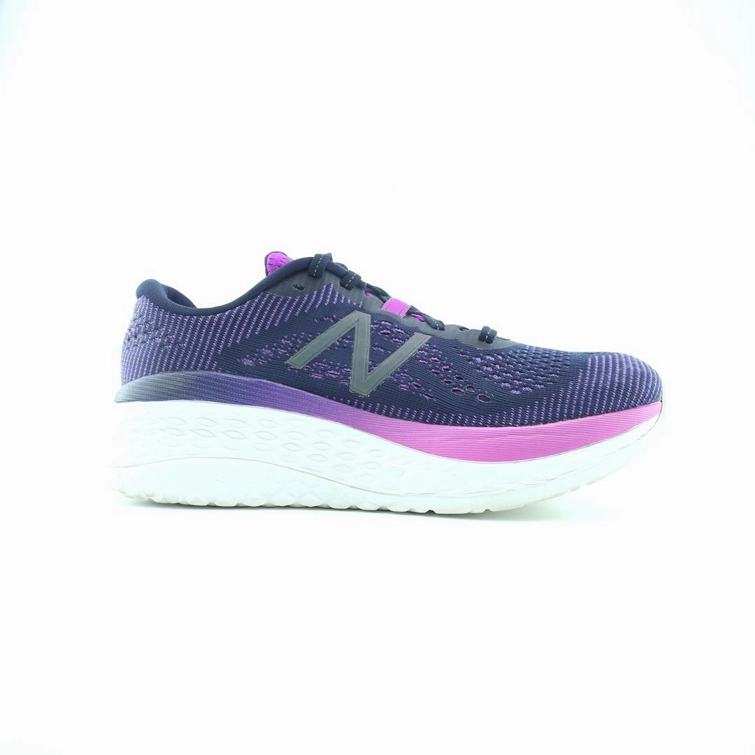 NEW BALANCE FRESH FOAM MORE stylish New Balance designs