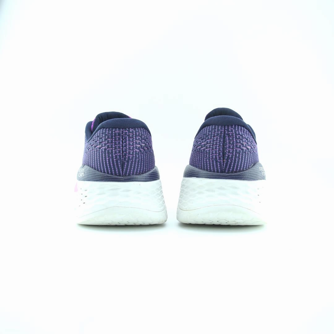 NEW BALANCE FRESH FOAM MORE stylish New Balance designs