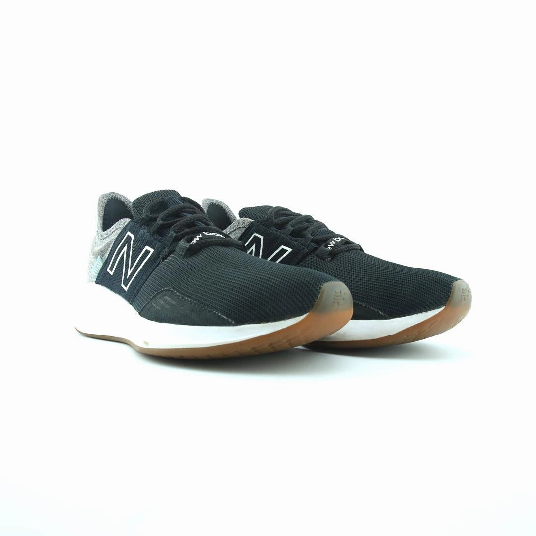 NEW BALANCE FRESH FOAM ROAV New Balance trainer visuals