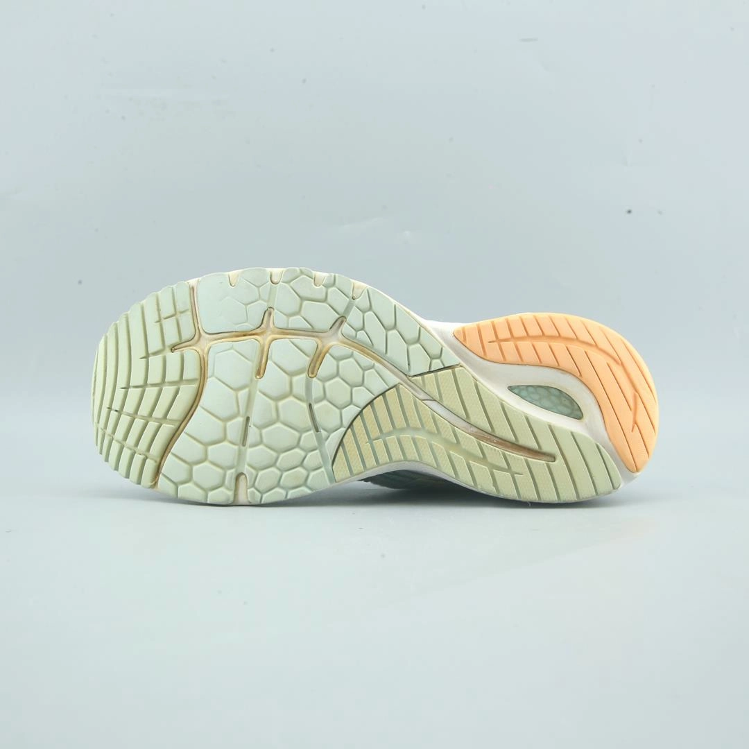 NEW BALANCE FRESH FOAM X 860 V12 New Balance trainer visuals