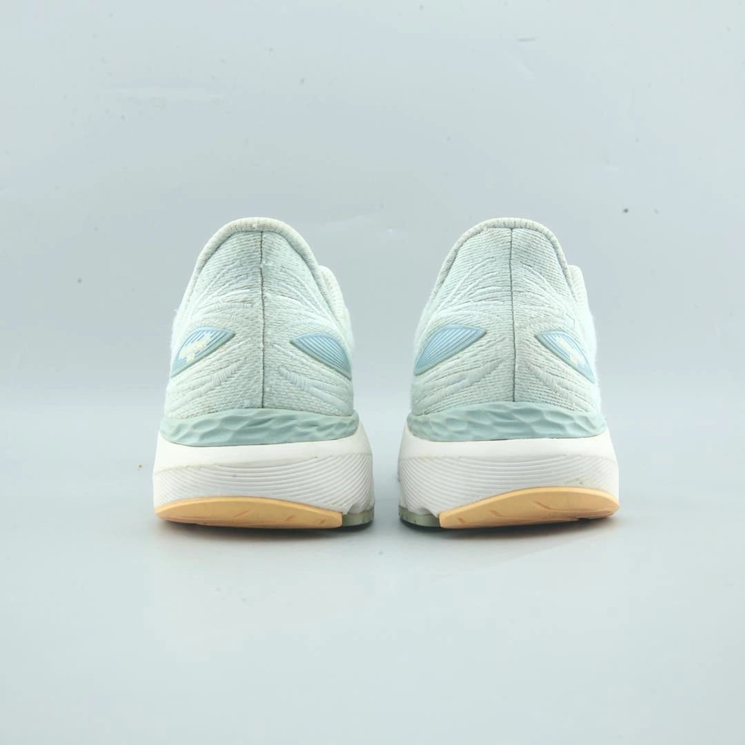NEW BALANCE FRESH FOAM X 860 V12 New Balance trainer visuals