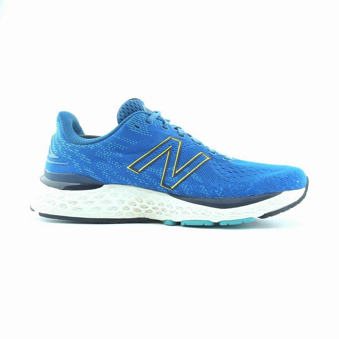 NEW BALANCE FRESH FOAM X 860V11 New Balance trainer visuals