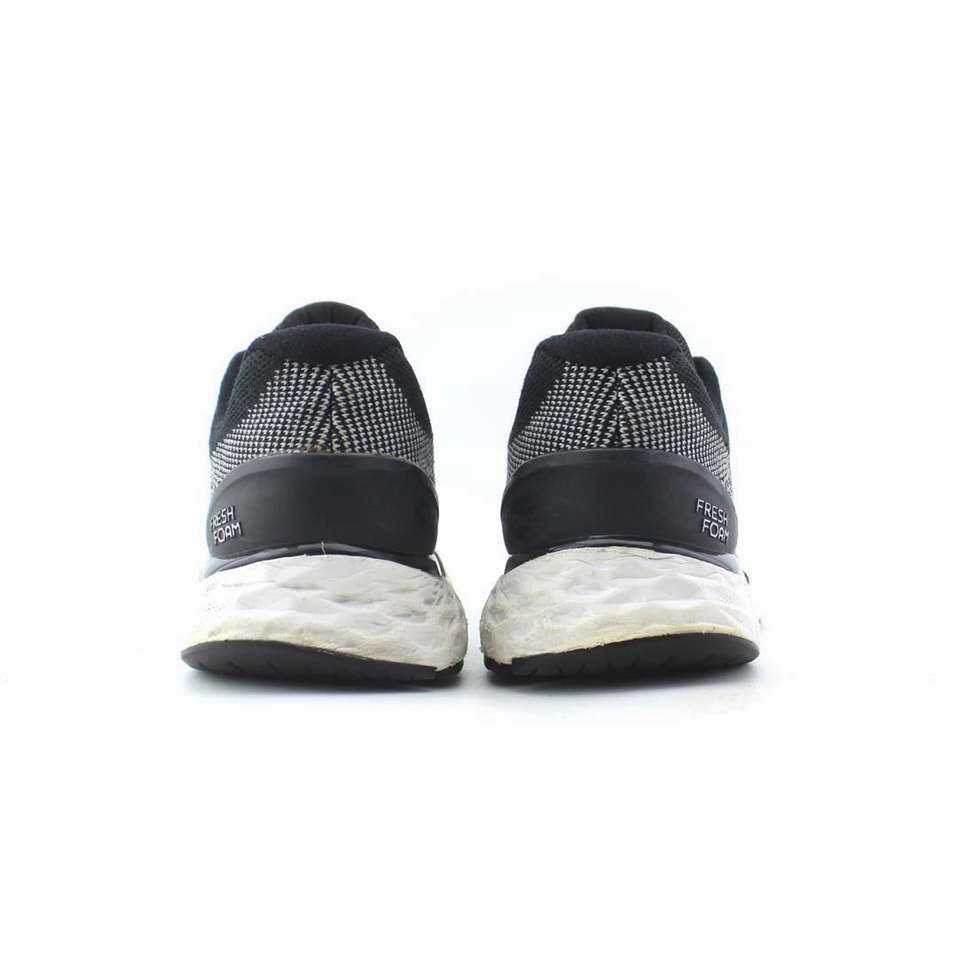 NEW BALANCE FRESH FOAM X 880 V10 retro New Balance shoe shots