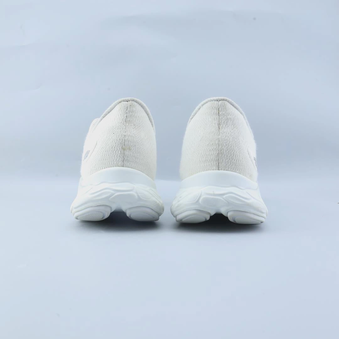 NEW BALANCE FRESH FOAM X EVOZ V3 stylish New Balance designs