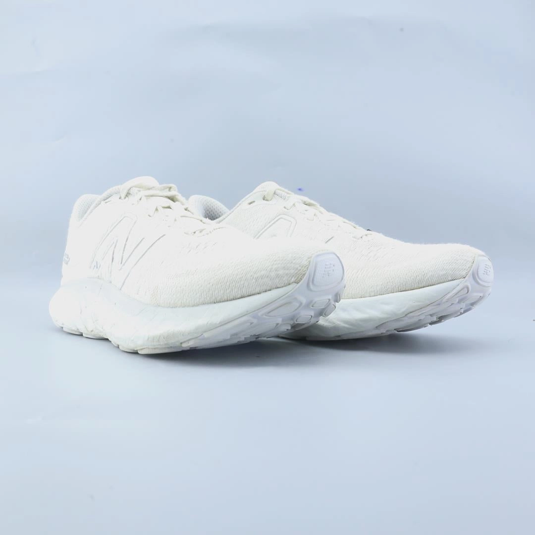 NEW BALANCE FRESH FOAM X EVOZ V3 stylish New Balance designs