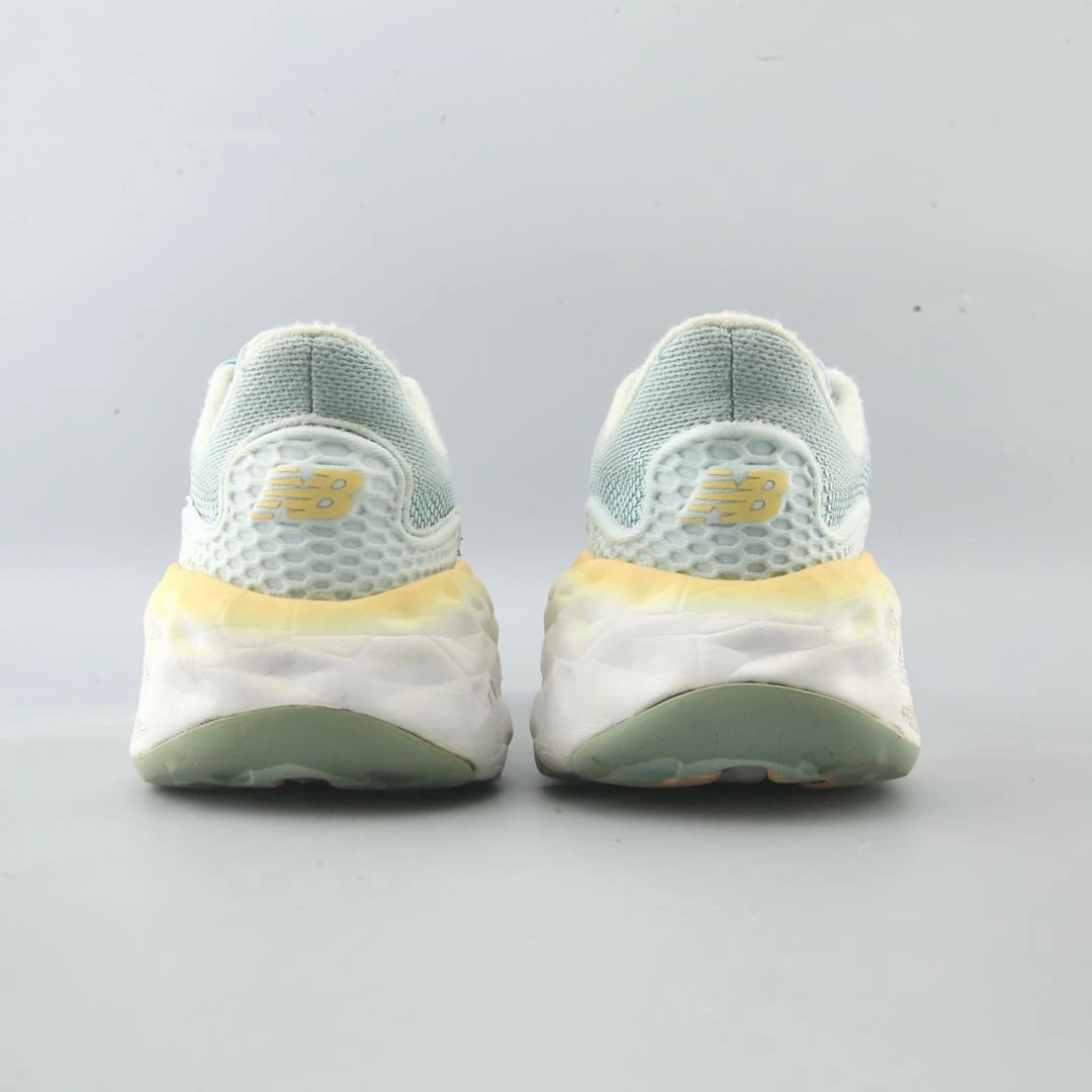 NEW BALANCE FRESH FOAM X MORE V3 stylish New Balance designs