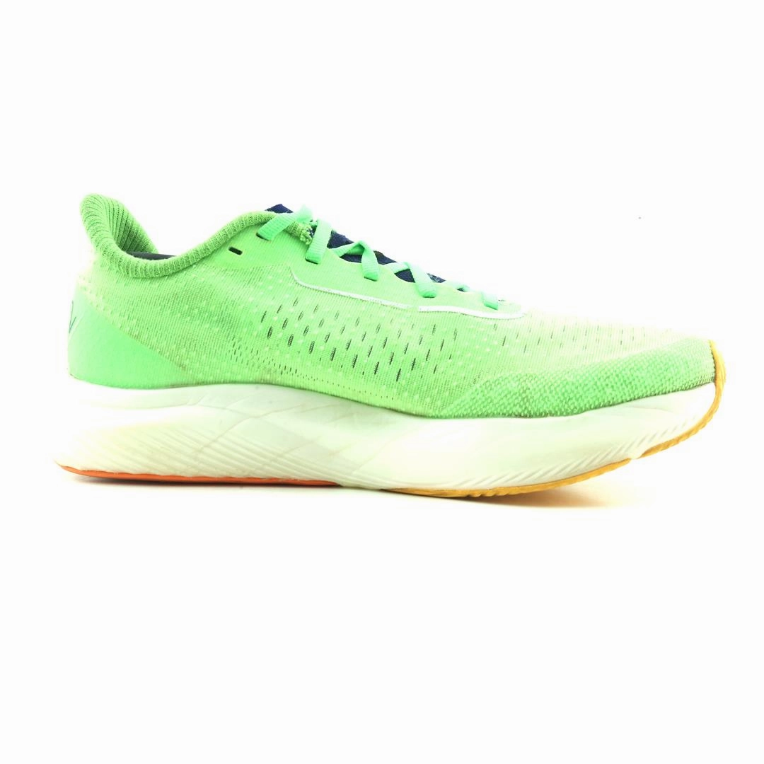 NEW BALANCE FUELCELL REBEL V3 New Balance casual shoe looks
