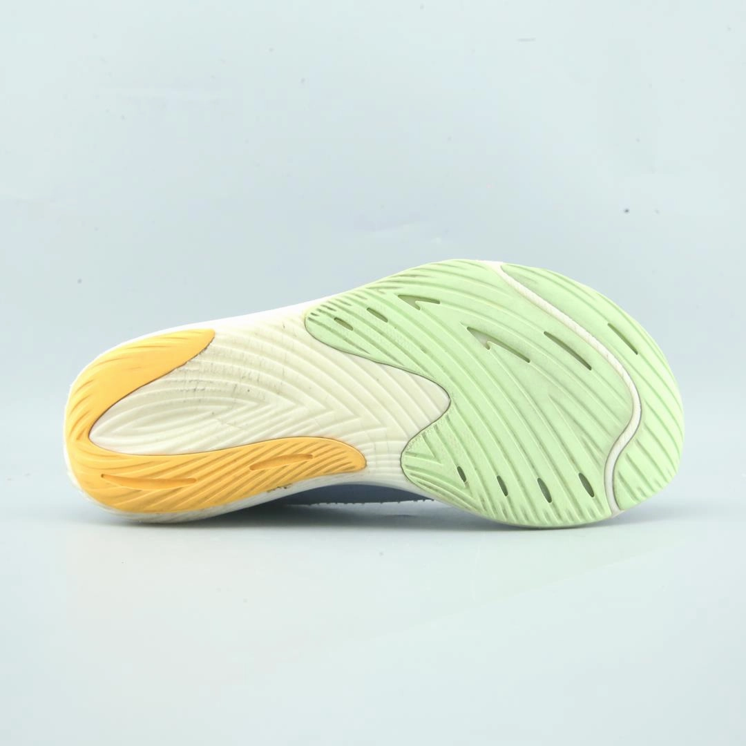 NEW BALANCE FUELCELL REBEL V3 New Balance trainer visuals