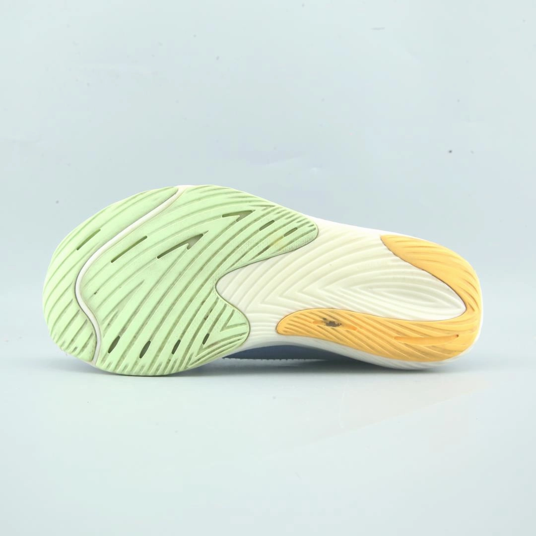 NEW BALANCE FUELCELL REBEL V3 New Balance trainer visuals