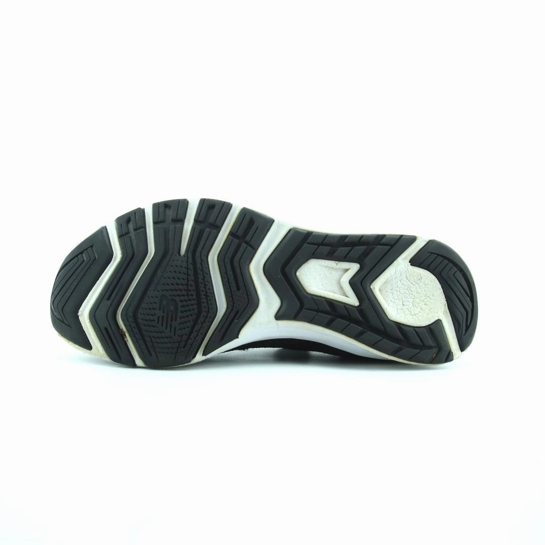 NEW BALANCE FUELCORE NERGIZE V1 New Balance trainer visuals