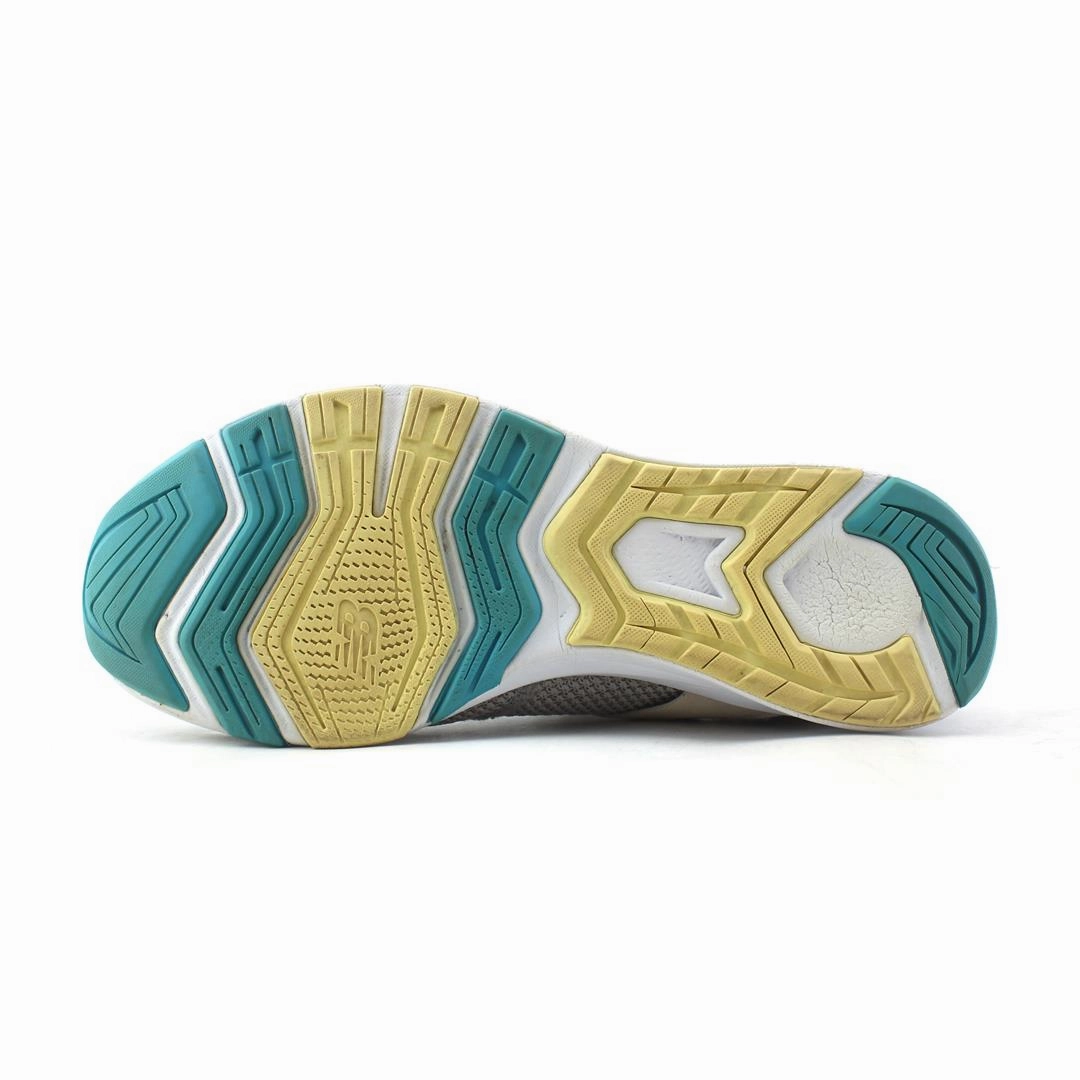 NEW BALANCE FUELCORE NERGIZE V1 retro New Balance shoe shots
