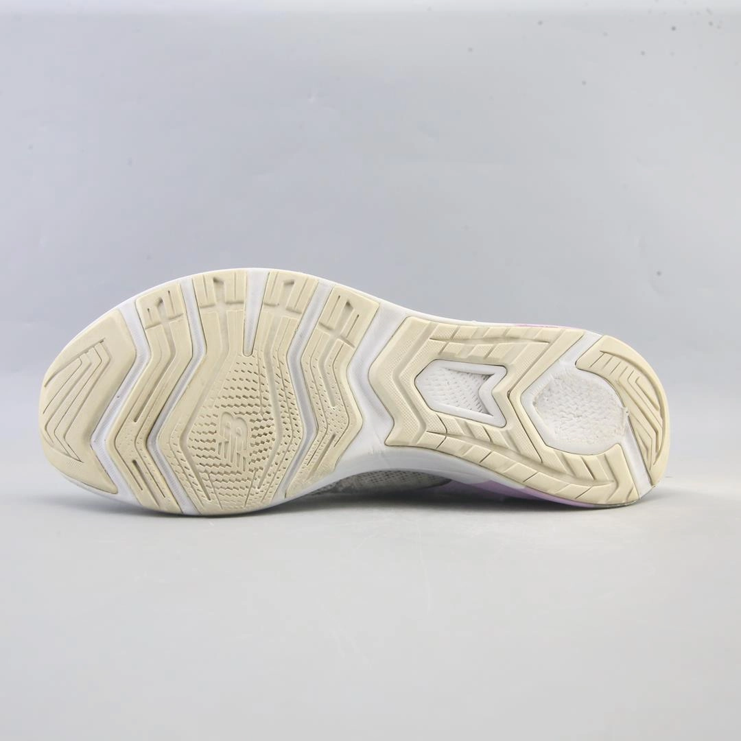 NEW BALANCE  FUELCORE NERGIZE V1 retro New Balance shoe shots