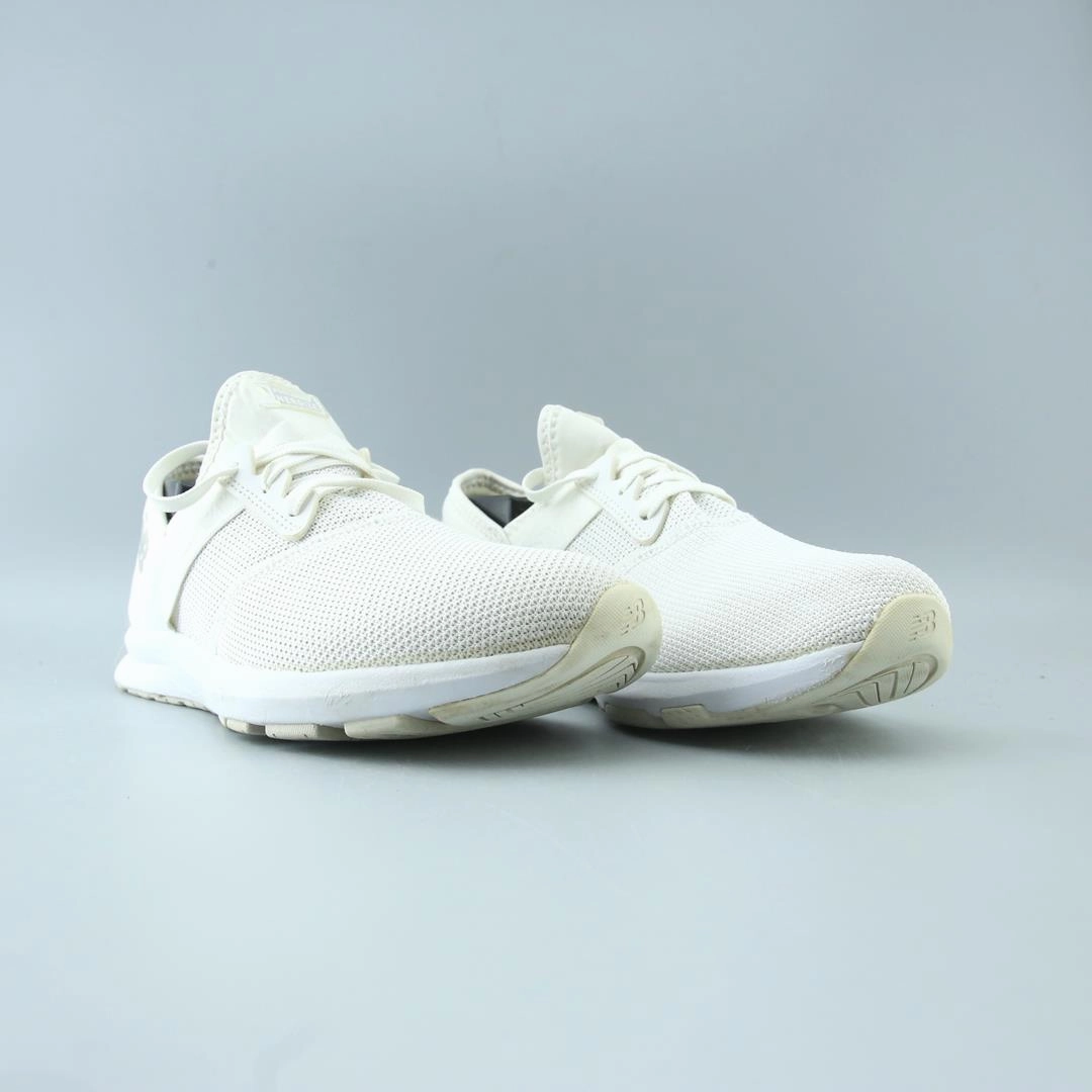 NEW BALANCE FUELCORE NERGIZE V1 stylish New Balance designs