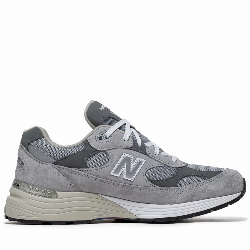 New Balance Made in USA 992 - Grey/Silver Metallic New Balance versatile casual sneakers