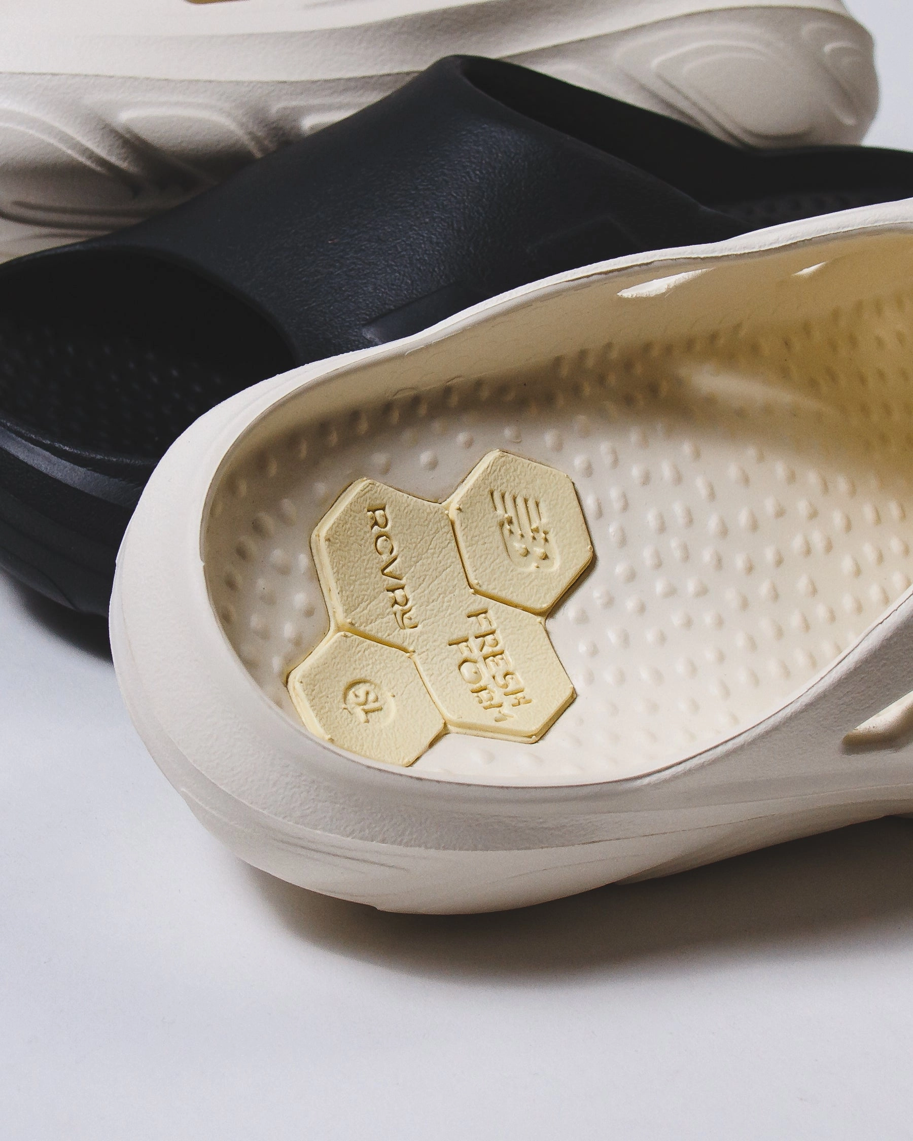 New Balance Men Fresh Foam RCVRY Slide Phantom RCVRYSK1 classic New Balance pictures