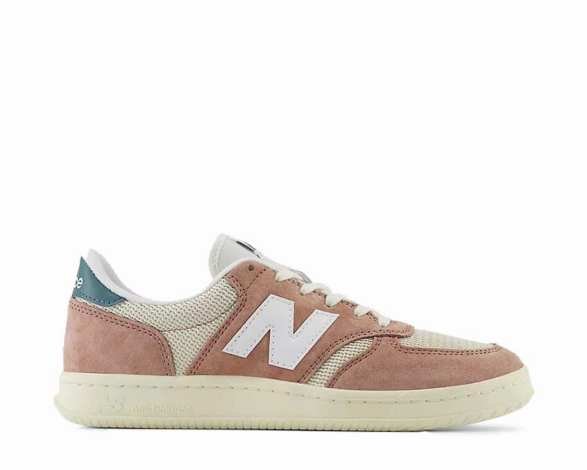 New Balance T500 "Landslide" New Balance shoes with classic athletic silhouette