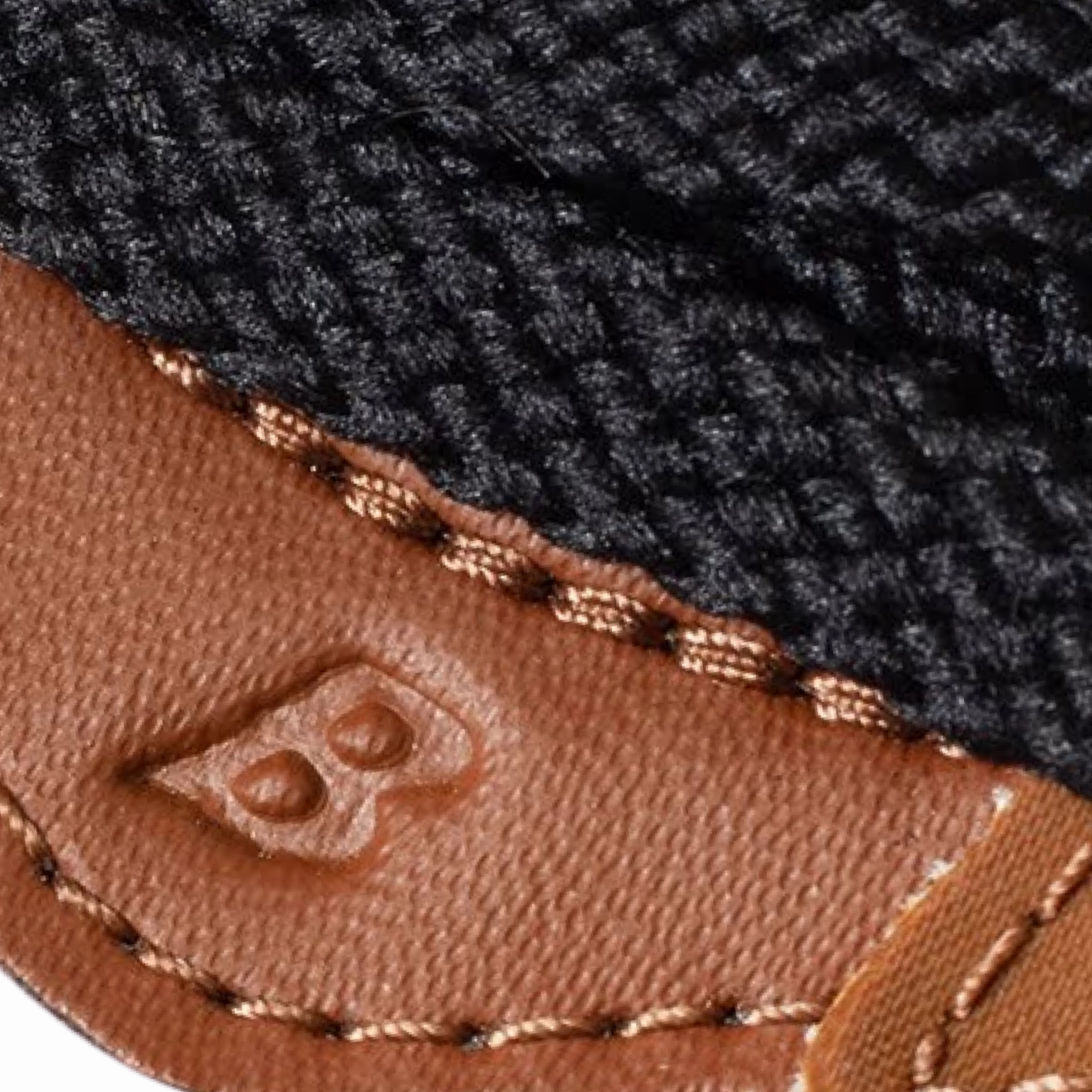 New Balance x The BASEMENT 2002R Earth Brown Iconic Court Sneakers