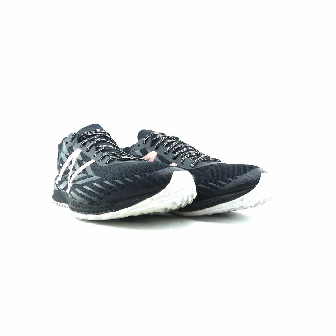 NEW BALANCE XC900 stylish New Balance designs