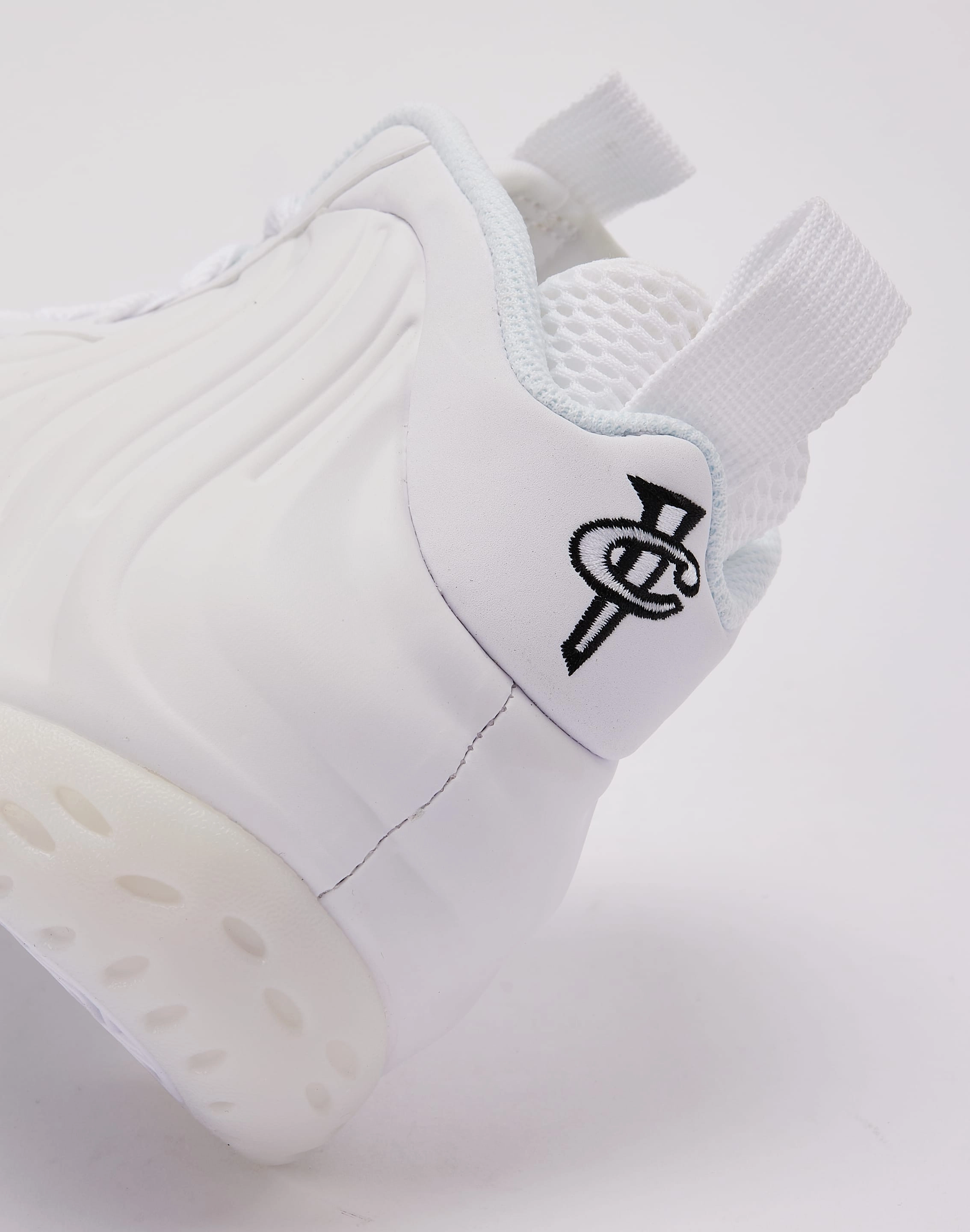 Nike Air Foamposite One 'Triple White' Speed Sneakers