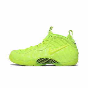 Nike Air Foamposite Pro Volt 2021 Nike sneakers in limited color packs