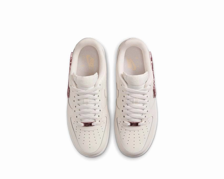Nike Air Force 1'07 LX W Nike all-day comfort shoes