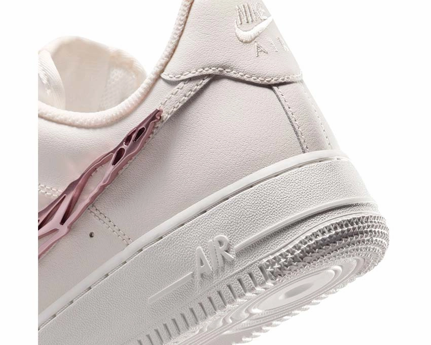 Nike Air Force 1'07 LX W Nike all-day comfort shoes