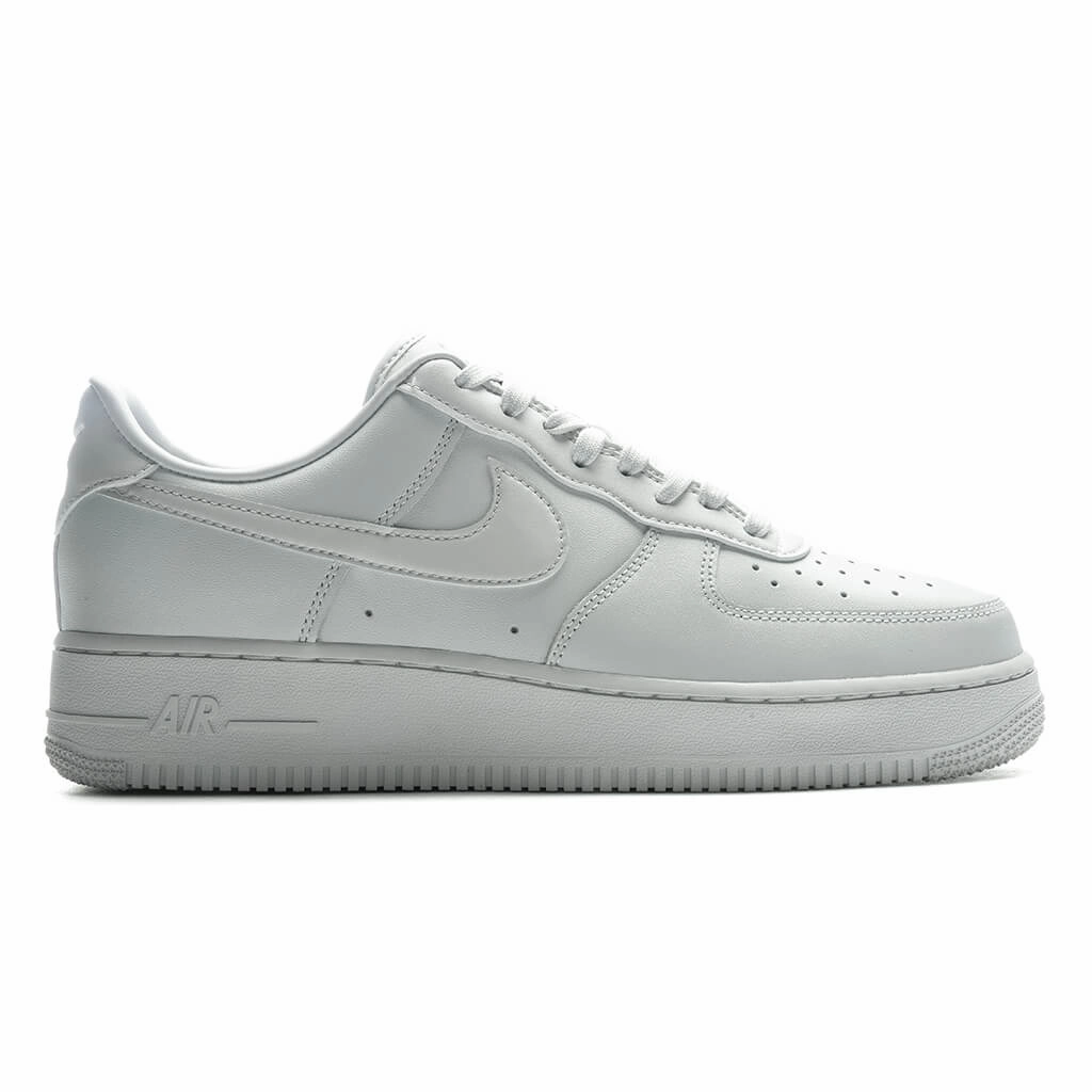 Nike Air Force 1 '07 Fresh - Photon Dust Nike lifestyle sneakers with retro vibe
