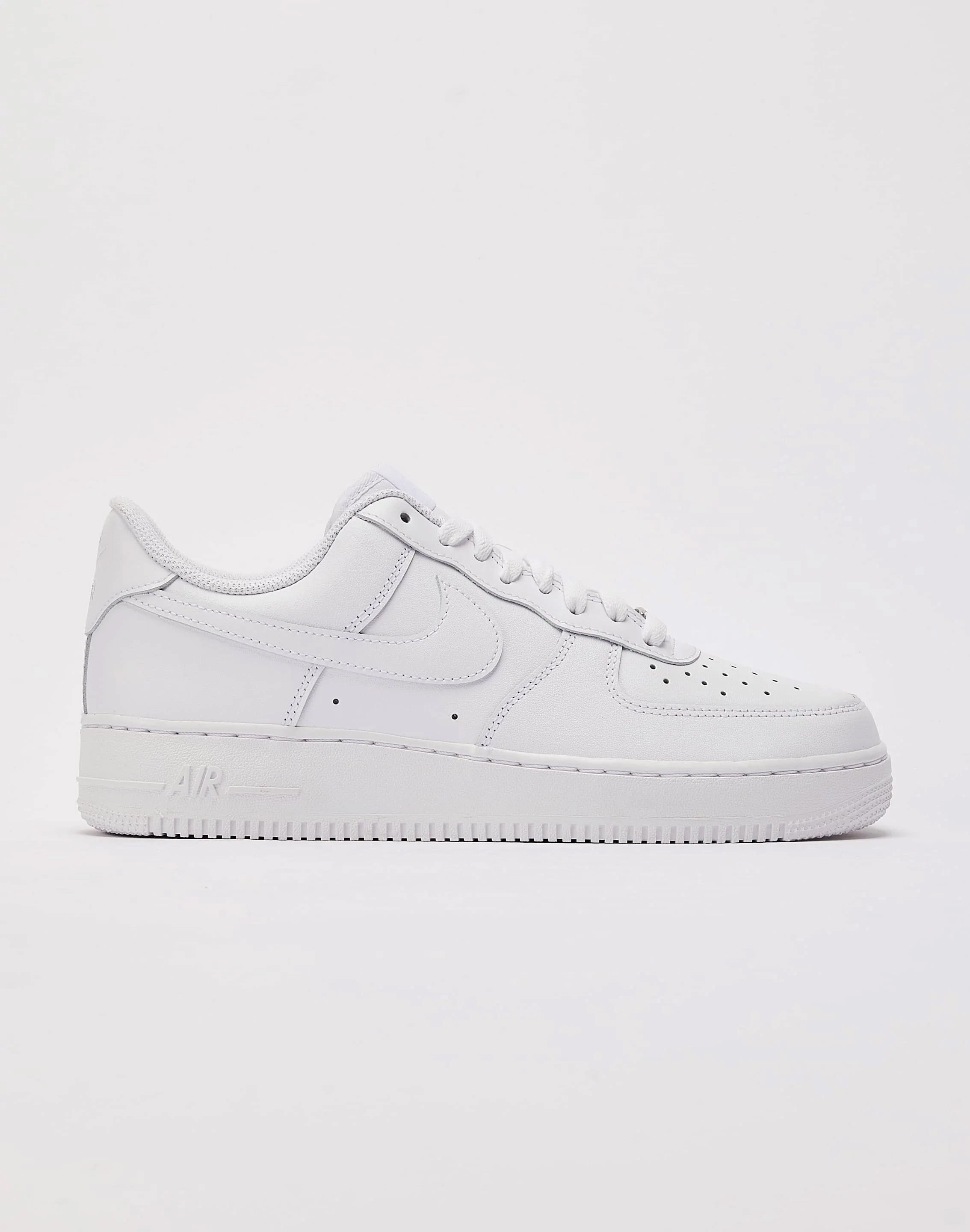 Nike Air Force 1 '07 Low Nike casual sneakers with modern design
