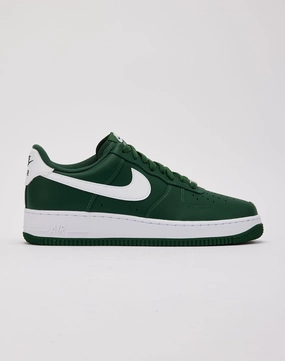 Nike Air Force 1 Low '07 Nike casual sneakers with modern design