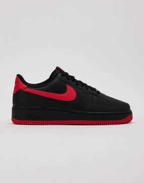 Nike Air Force 1 Low '07 Nike casual sneakers with modern design