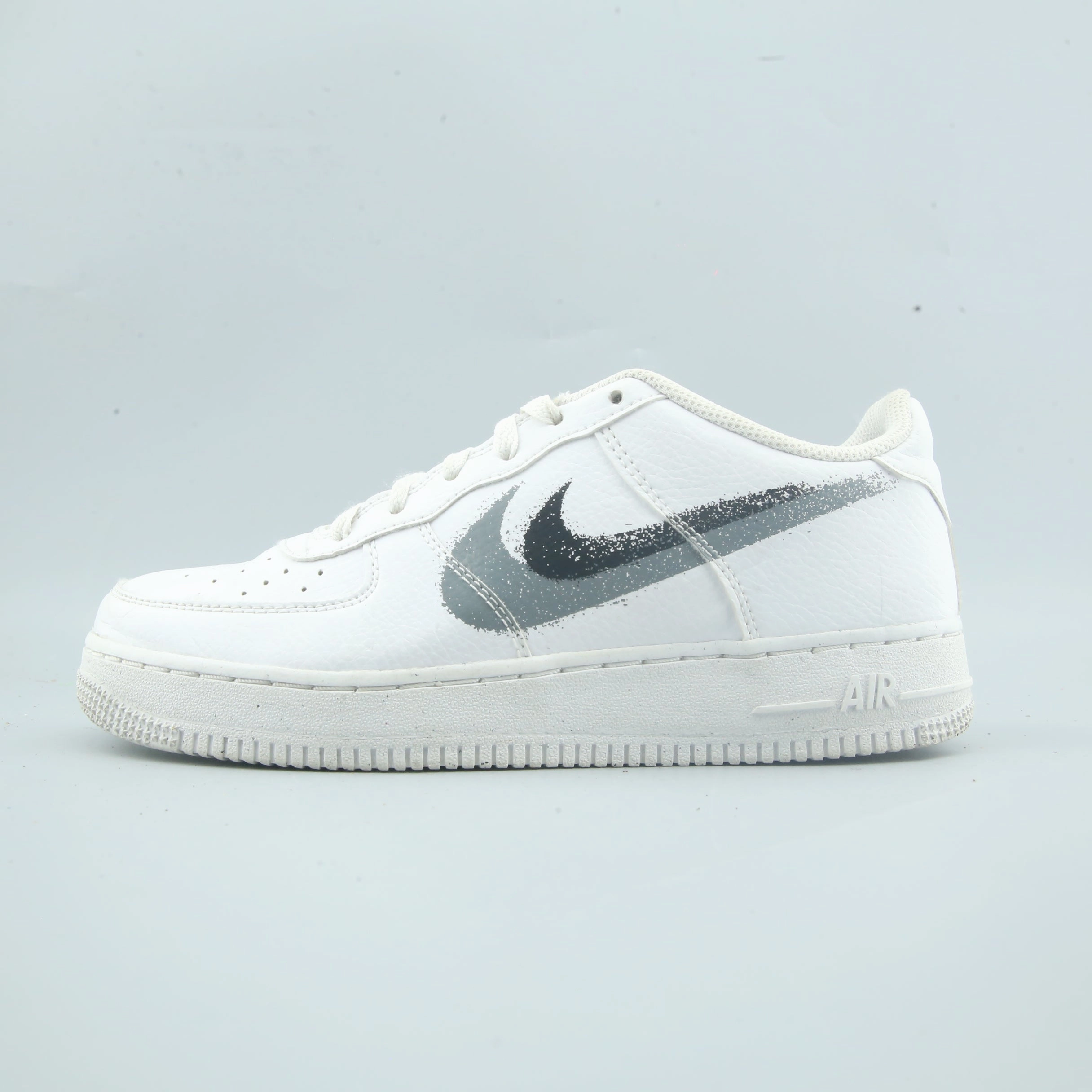 NIKE AIR FORCE 1 LOW '07 Nike innovative sneaker designs