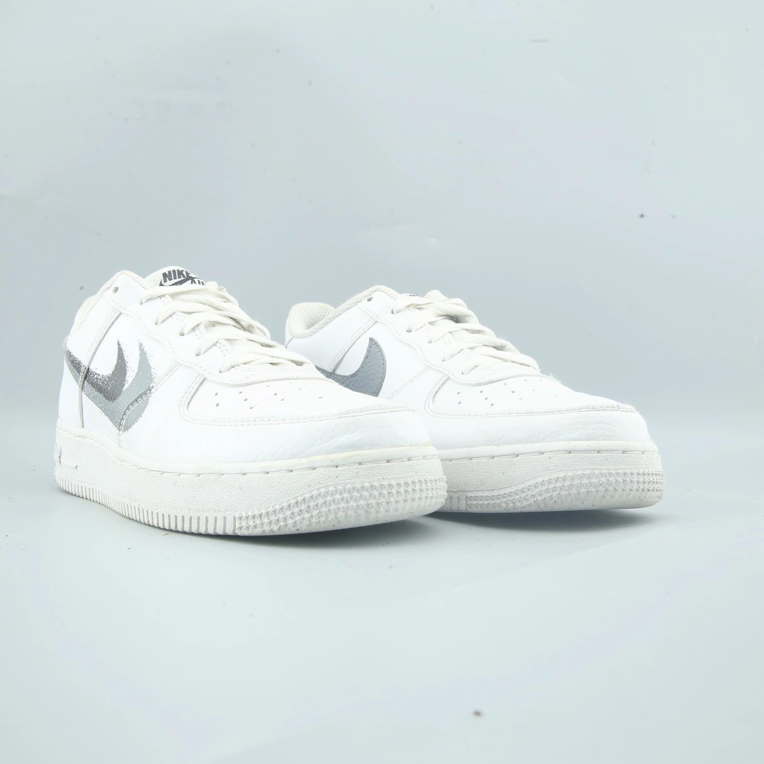 NIKE AIR FORCE 1 LOW '07 Nike sneaker detail shots