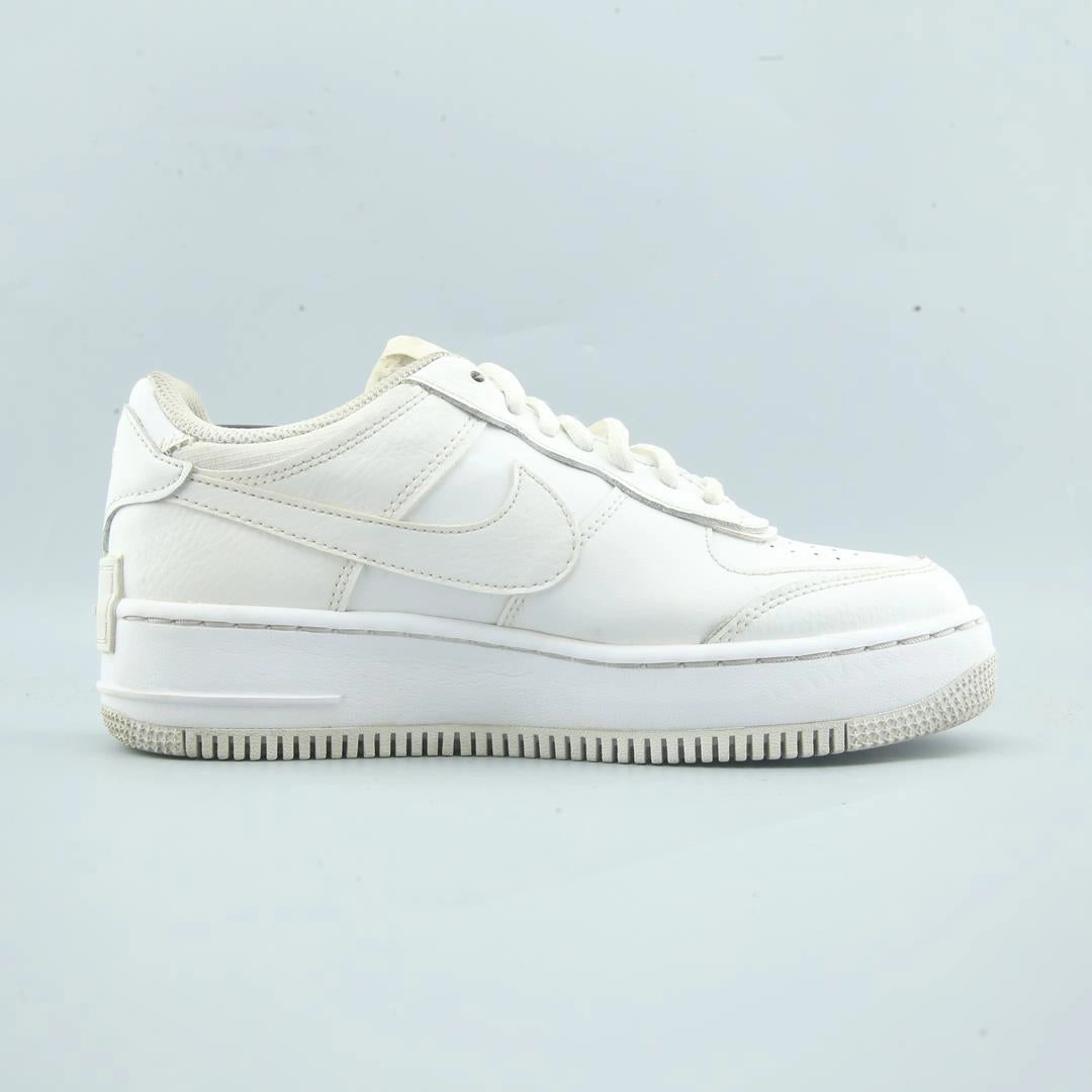 NIKE AIR FORCE 1 LOW SHADOW Nike sneaker detail shots