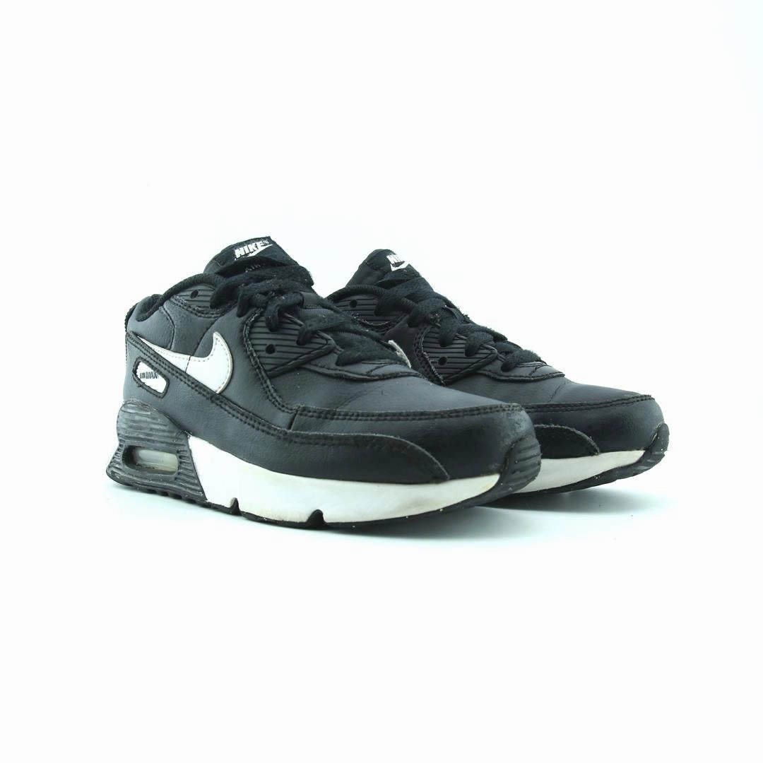 NIKE AIR MAX 90 Nike sneaker detail shots