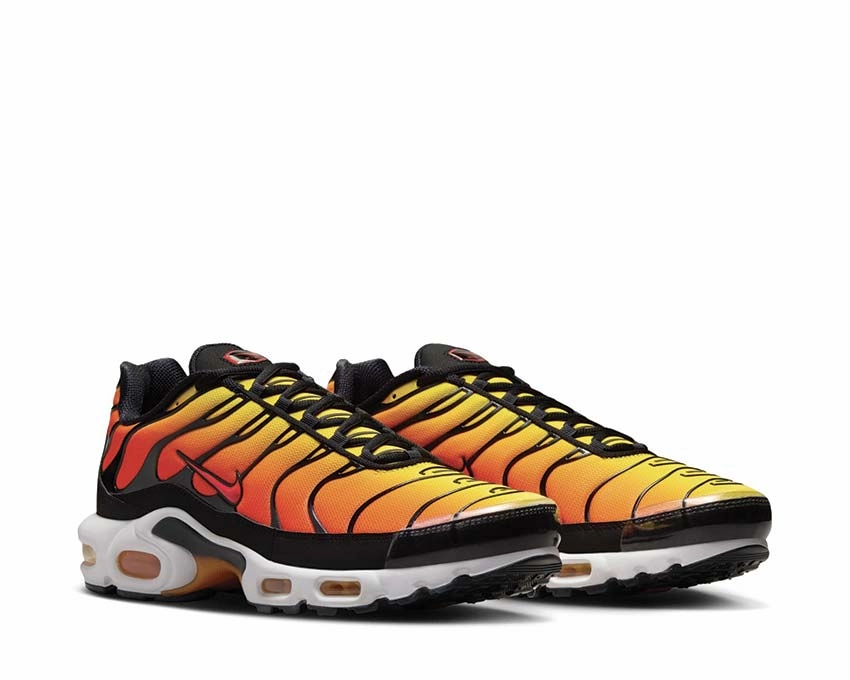 Nike Air Max Plus OG "Sunset" Nike retro-inspired sneakers