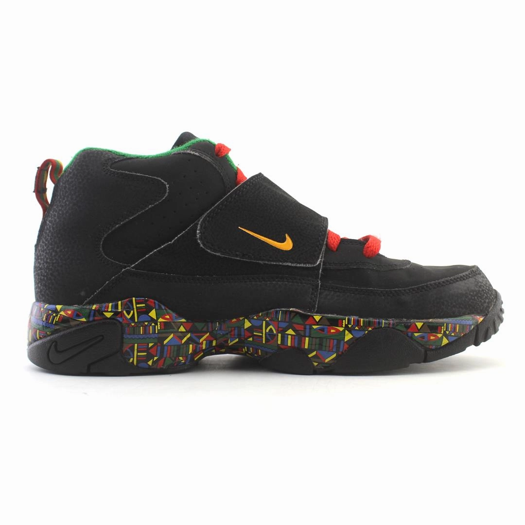 NIKE AIR MISSION Nike sneaker detail shots
