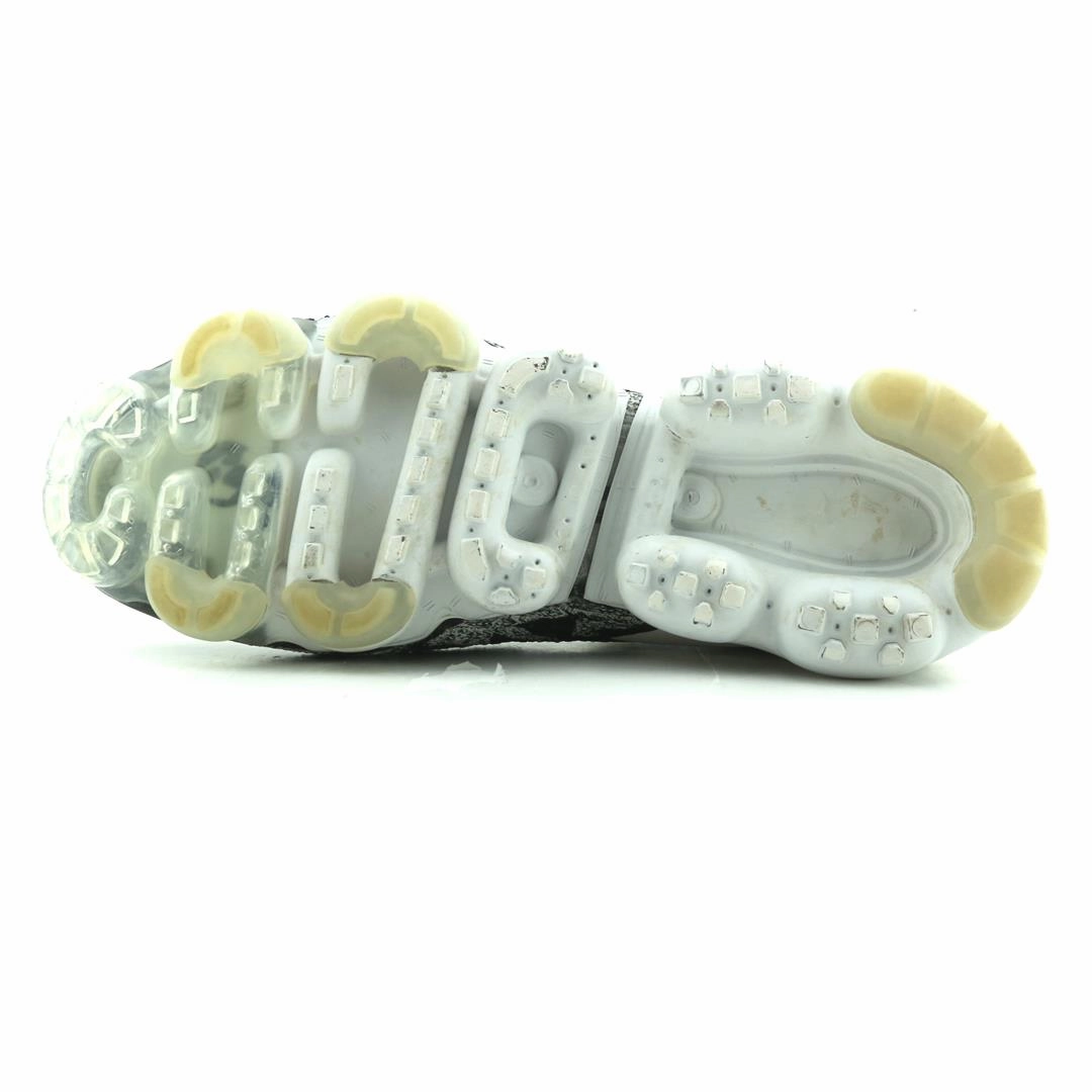 NIKE AIR VAPORMAX MOC 2 Nike sneaker detail shots