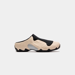 Nike Clogposite - Sanddrift / Black / Metallic Silver / University Red Nike casual sneakers for men and women
